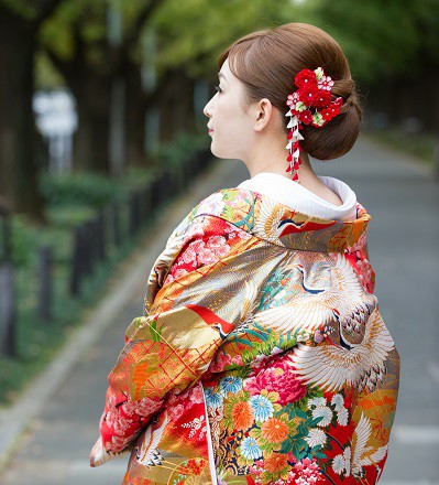 和装花嫁写真色打掛ヘアスタイル 神社結婚式白無垢レンタル着付けヘアメイク撮影と東京のウエディングプロデュース