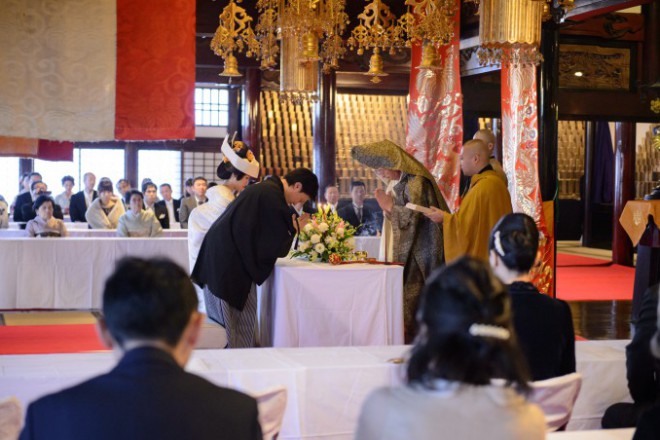 仏前結婚式披露宴プロデュース 鶴見総持寺結婚式 和装結婚式白無垢レンタル着付けヘアメイク撮影と東京のウエディングプロデュース